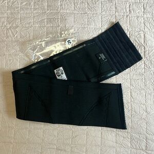 Hip Hugger Big SheBang! Can Can Concealment SMALL UNUSED